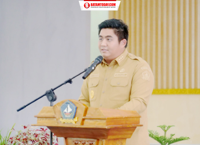 Bupati Bintan, Roby Kurniawan saat menyampaikan kata sambutan 